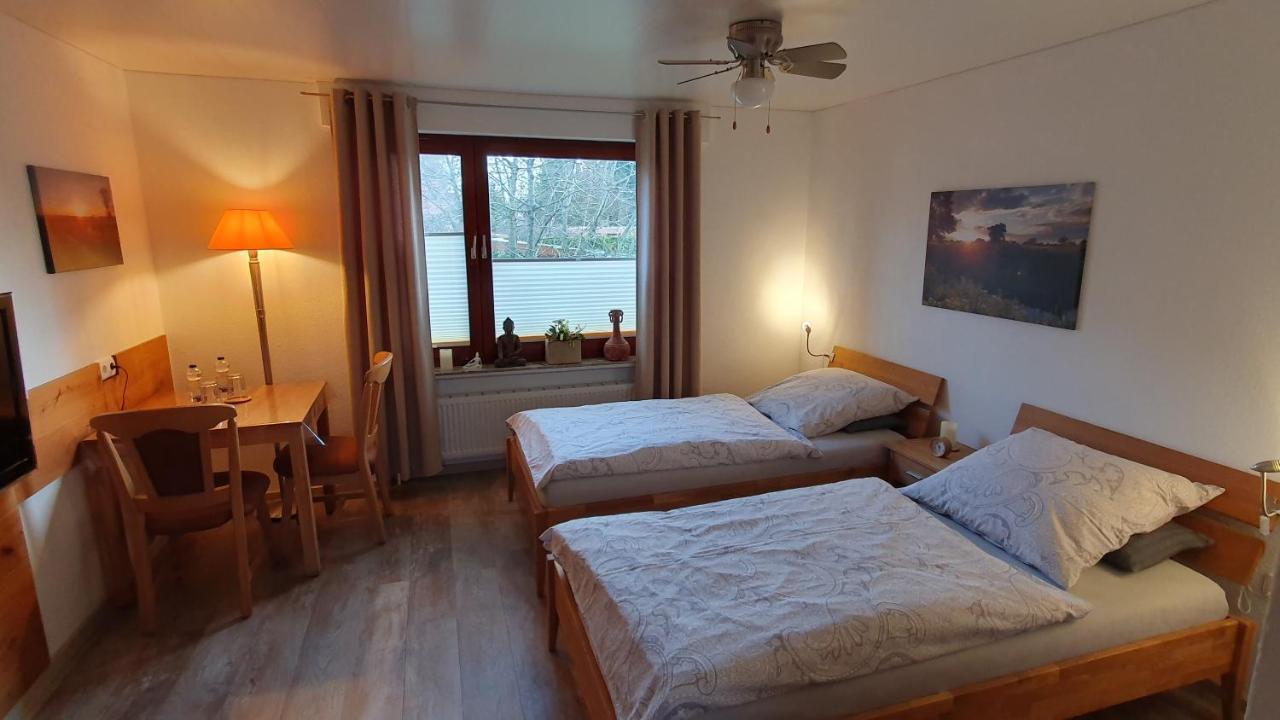 Ruhige Gästesuite mit Frühstück Rhauderfehn Exterior foto