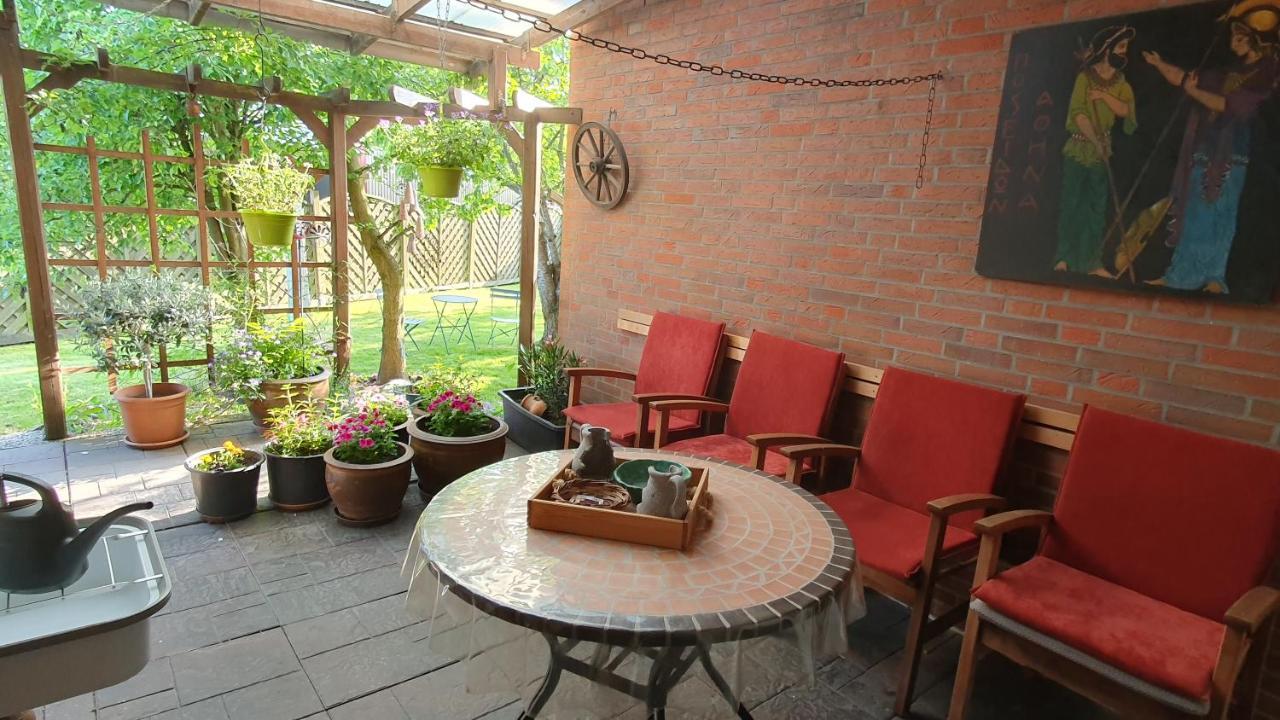 Ruhige Gästesuite mit Frühstück Rhauderfehn Exterior foto