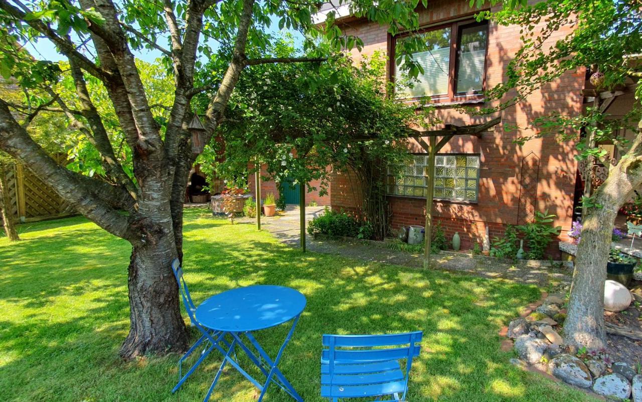 Ruhige Gästesuite mit Frühstück Rhauderfehn Exterior foto